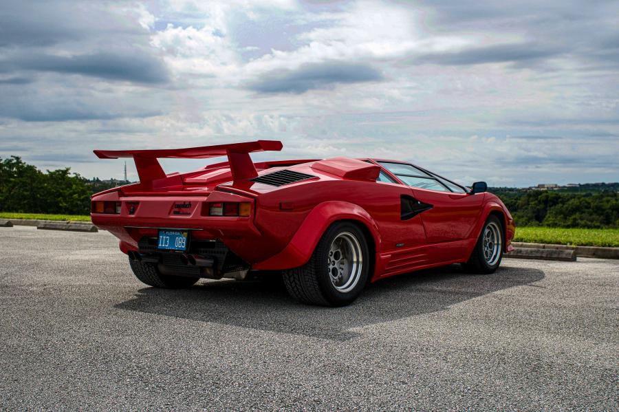  Lamborghini Countach LP5000 S Quattrovalvole 1988 года  (фото 22 из 146)